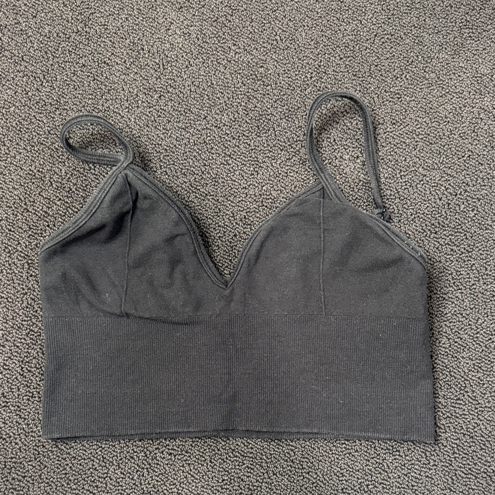 ALO Yoga Black Seamless V-Neck Bralette
